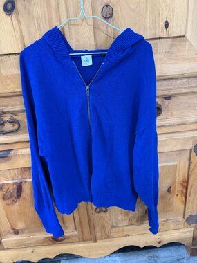 Cabi 5460 Dressed up Hoodie Spring 2019 Large